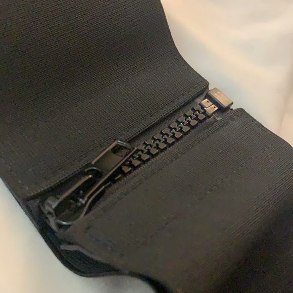 American Apparel Black Wide Elastic Zipper Belt - Picture 6 of 7